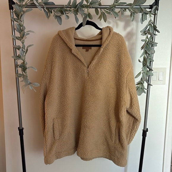 UGG Koolaburra Sherpa - Picture 2 of 7